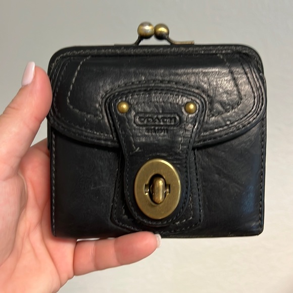 Coach wallet - Picture 1 of 4